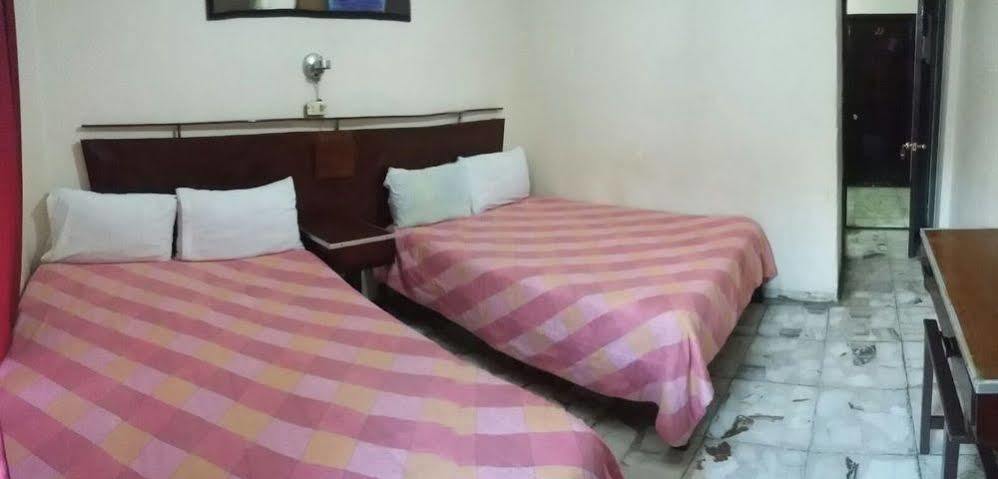 Hotel Colon De Zacatecas Buitenkant foto